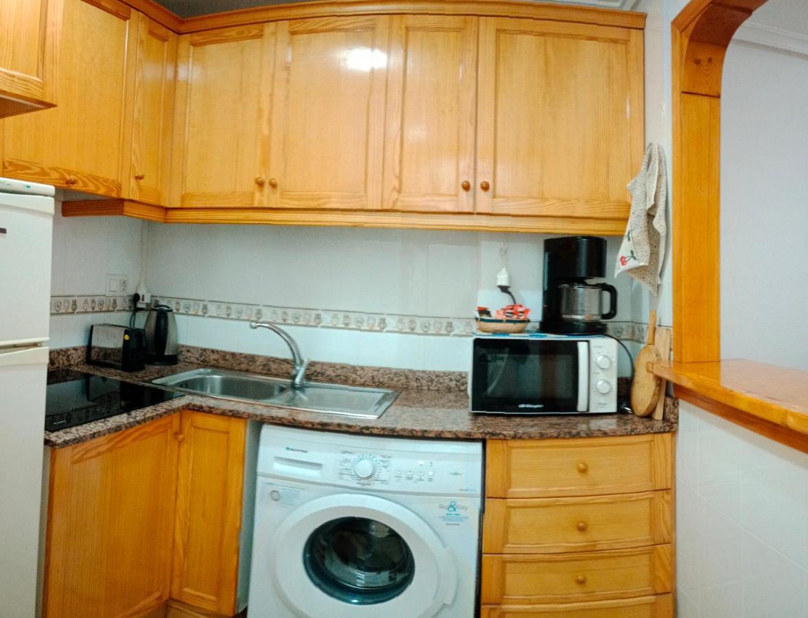 Estudio Wifi Bano 1 Sofa Cama Doble Piscina Playa 100Mts Torrevieja Eksteriør bilde